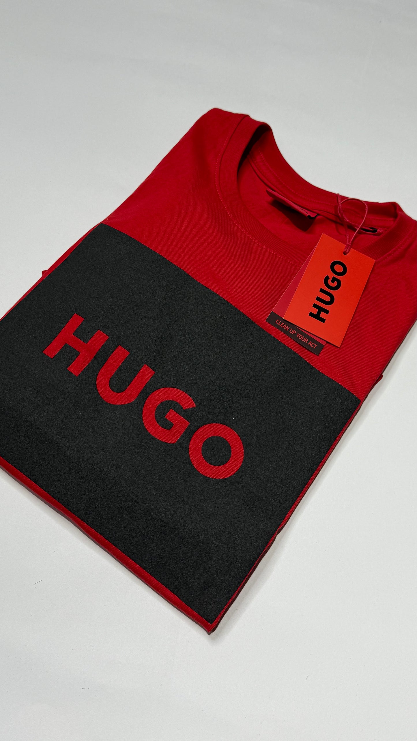 Camiseta Hugo diseño
