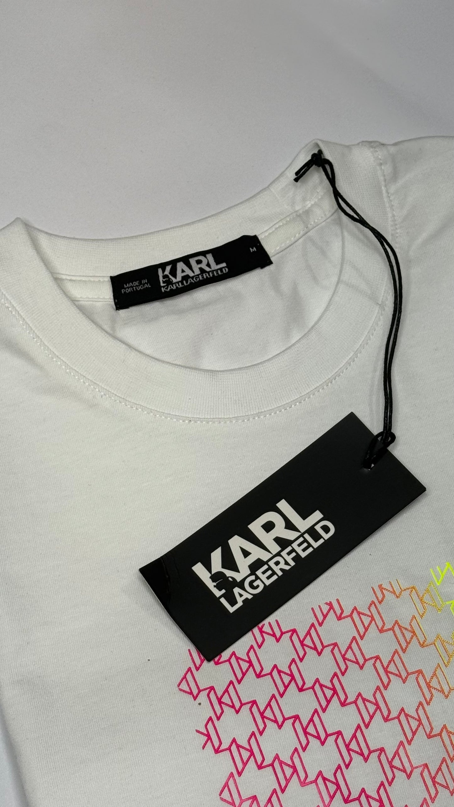Karl Camiseta Diseño