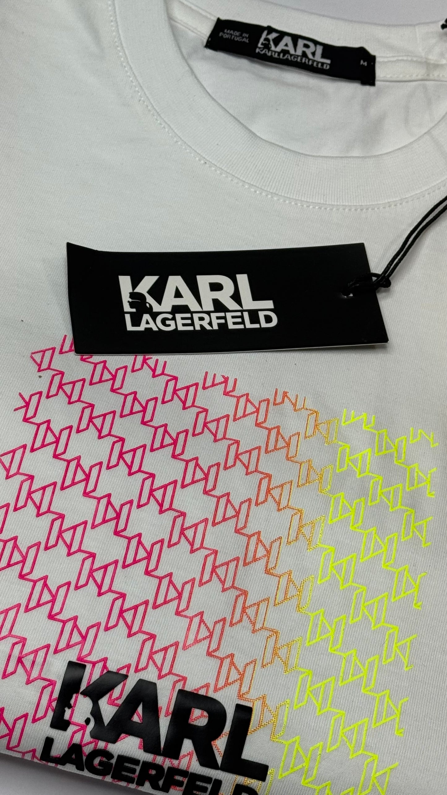 Karl Camiseta Diseño