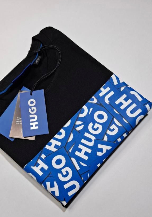 Hugo camiseta