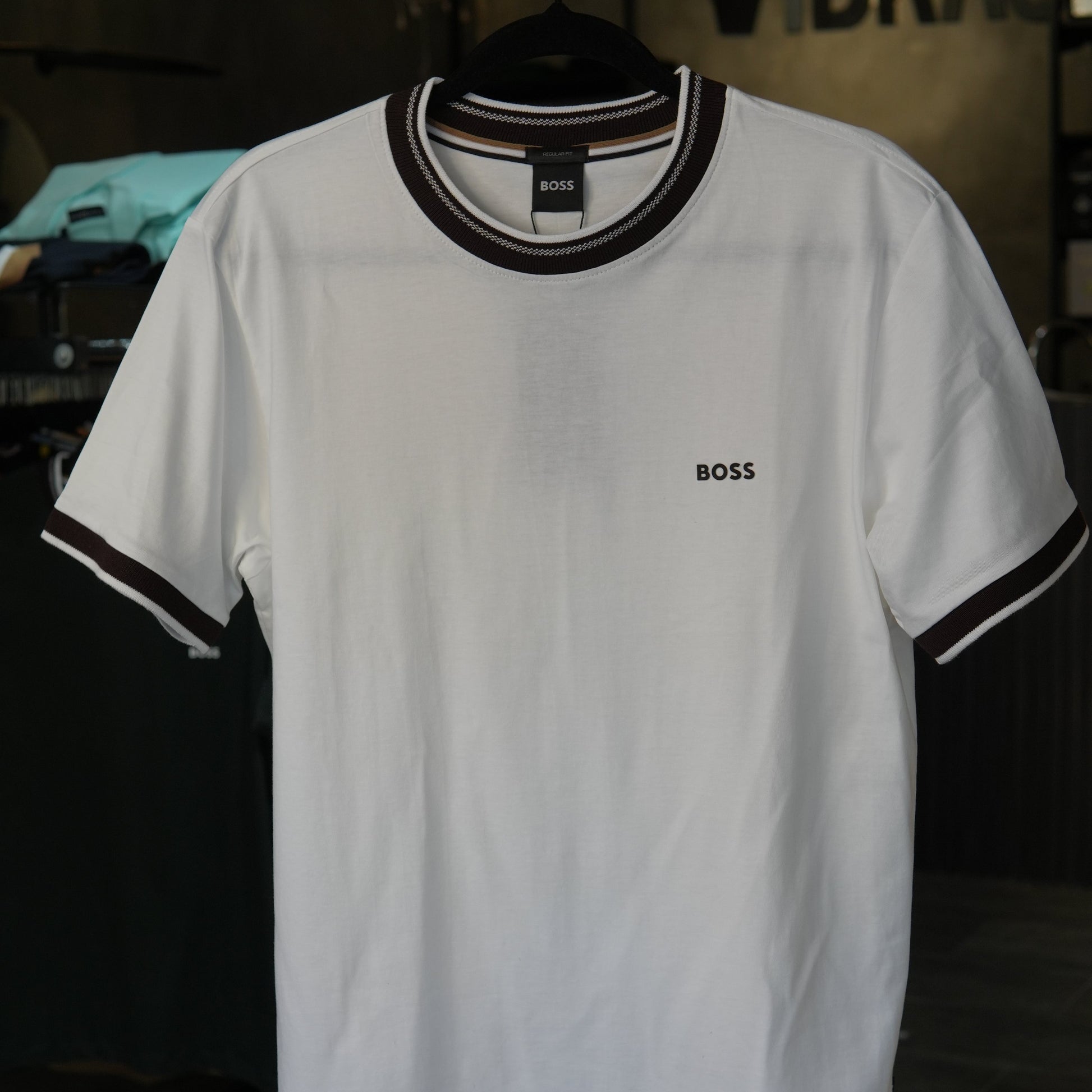 Camiseta Básica Boss