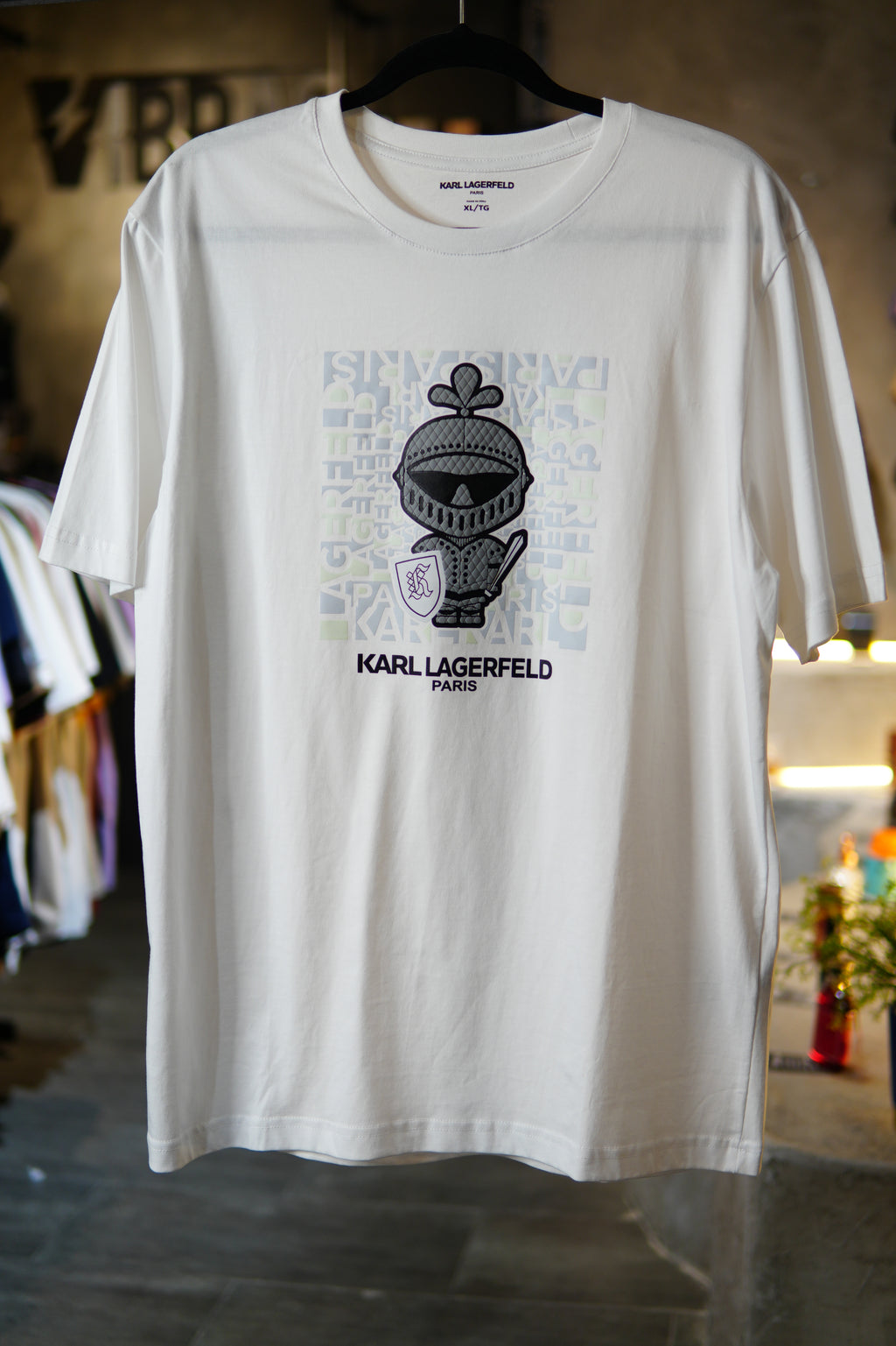 Karl Camiseta Diseño