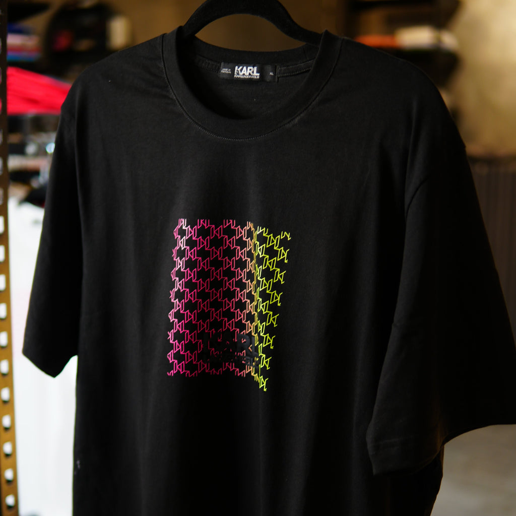 Karl Camiseta  Diseño