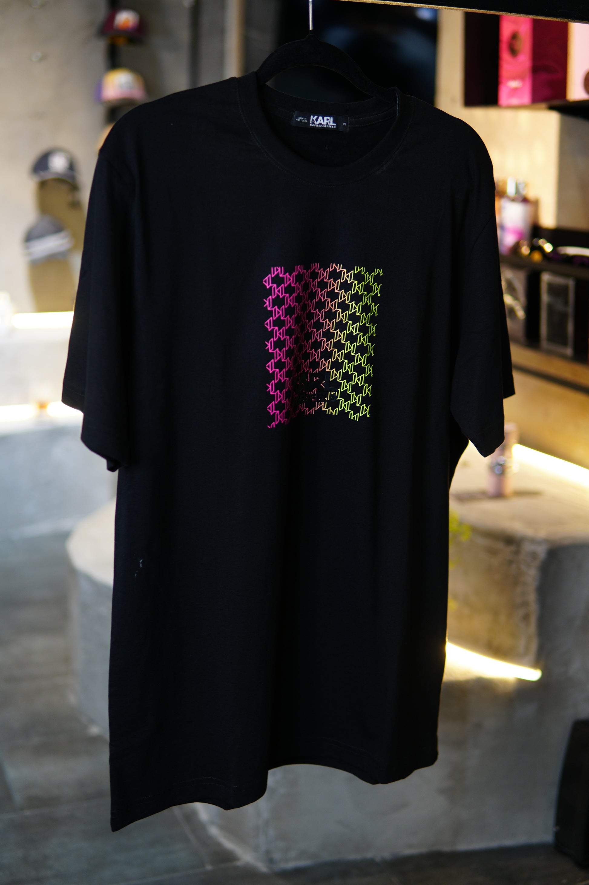 Karl Camiseta  Diseño