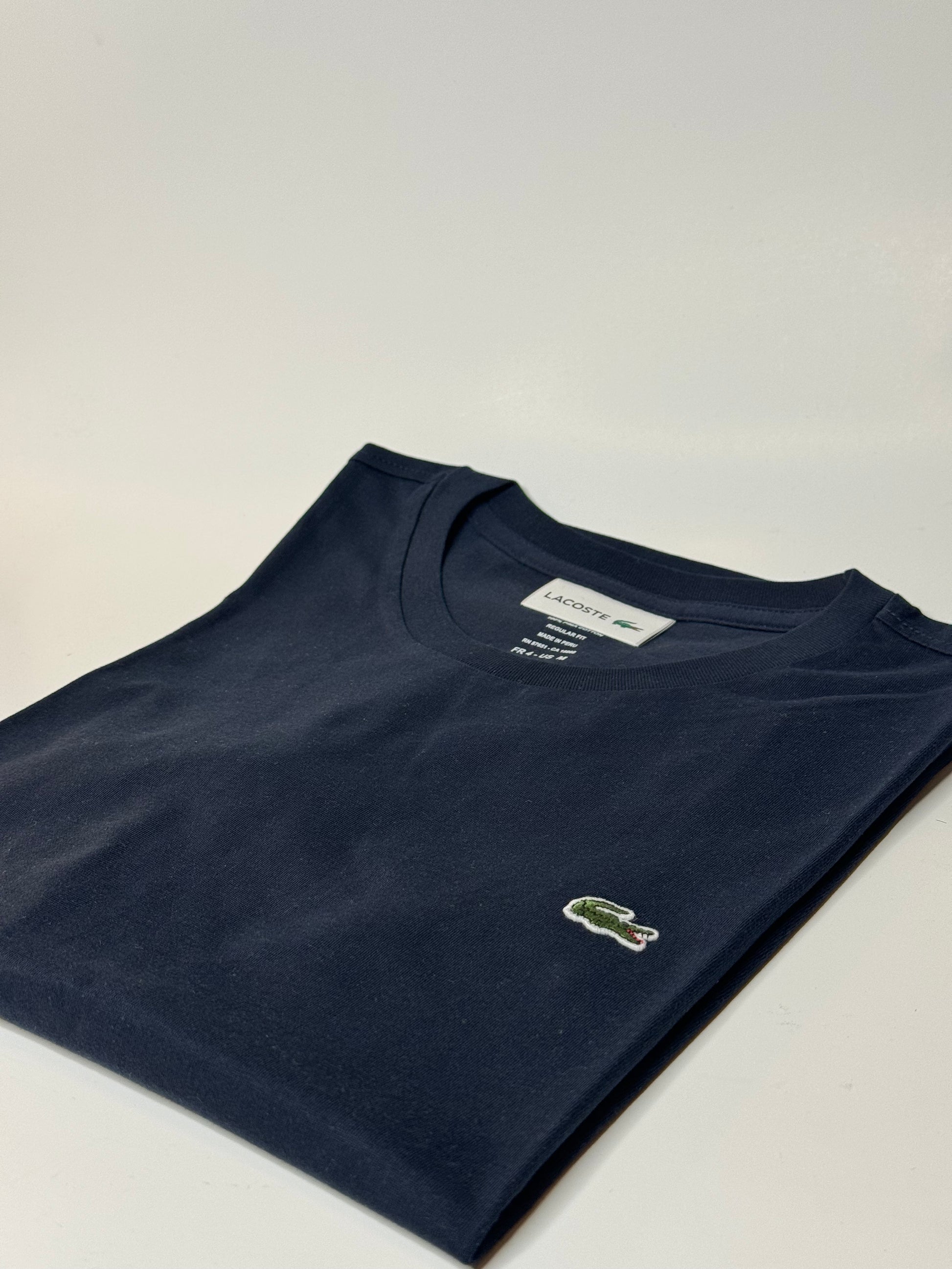 Lacoste Azul Basica