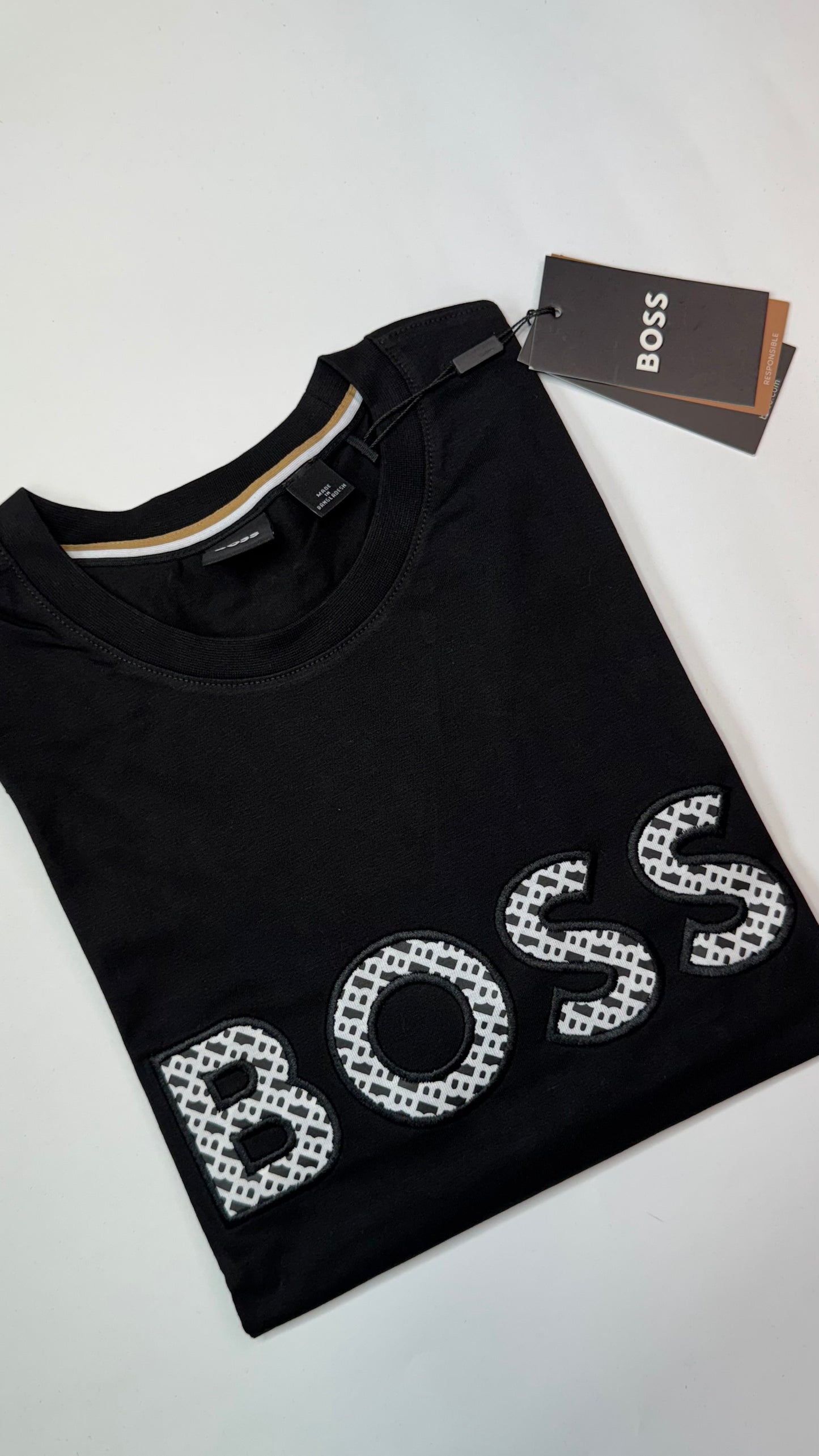 Camiseta Boss diseño